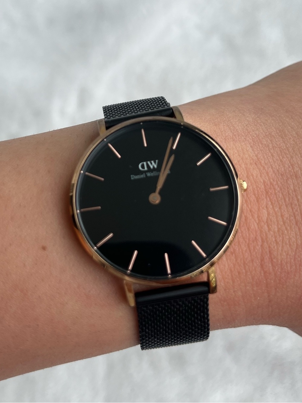 Daniel Wellington Classic Petite Black Dial Rose Gold Case Black Mesh Watch